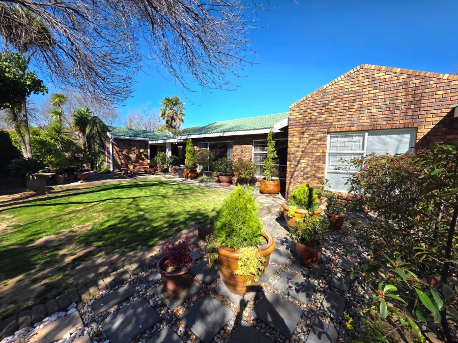 2 Bedroom Property for Sale in La Provance Free State